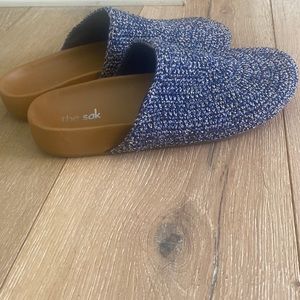 The Sak slipper shoe size 8